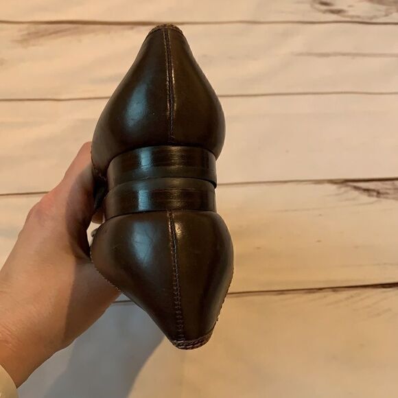 Nordstrom Woman’s Brown Flats  - Picture 8 of 11